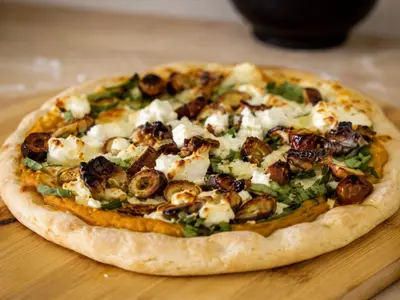 Crispy Pan Pizza: European recipe by Ivana Sanshia